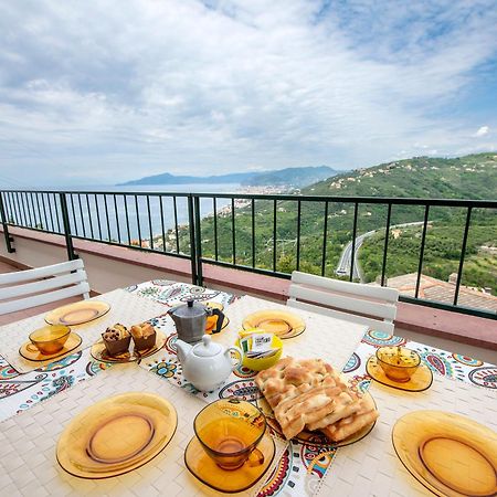 Beautiful Tigullio Apartment Lavagna Exterior photo